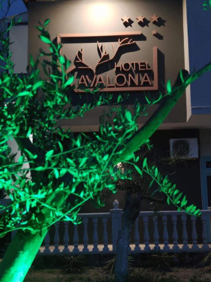 Kavalona Park Hotel Vlore Ngoại thất bức ảnh