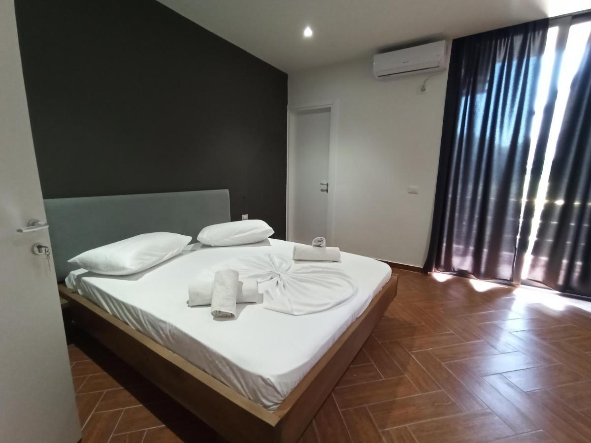 Kavalona Park Hotel Vlore Phòng bức ảnh